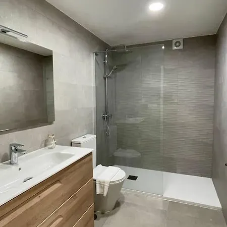 Gris Con Parking Gratis Lejlighed *